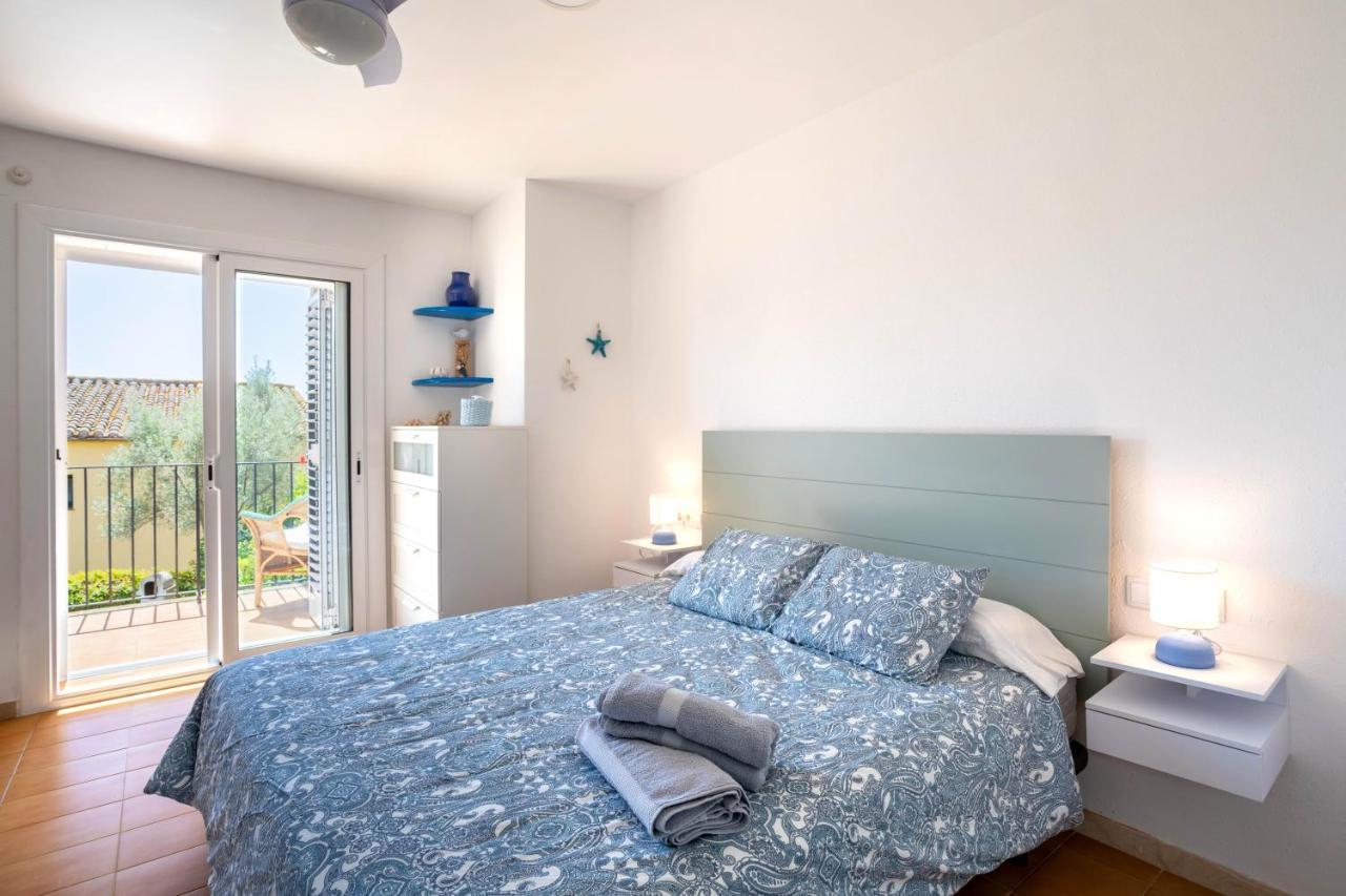 Bonita Casa Adosada Con Jardin Privado Y Piscina Comunitaria Calella De Palafrugell Bagian luar foto
