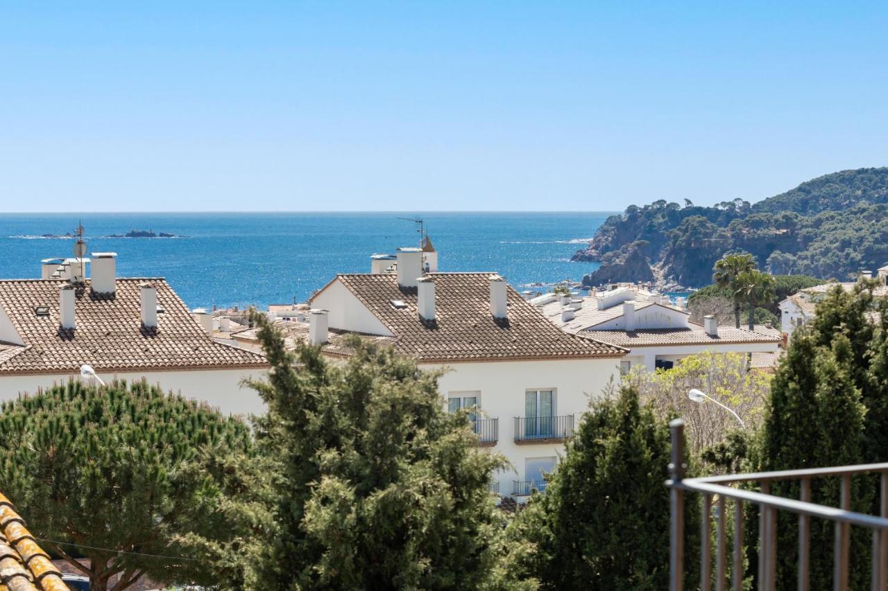 Bonita Casa Adosada Con Jardin Privado Y Piscina Comunitaria Calella De Palafrugell Bagian luar foto